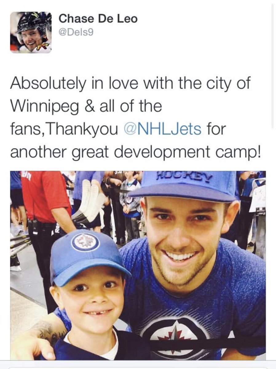 JetsGirl76's tweet photo. @Dels9 11 yrs ago, you made this kids day by taking this picture! He still talks about it to this day! He’s almost 19 now and playing  junior hockey! Hope all is well with you! #hockeyislife #facebookmemories https://t.co/Z8C0RjEFx7