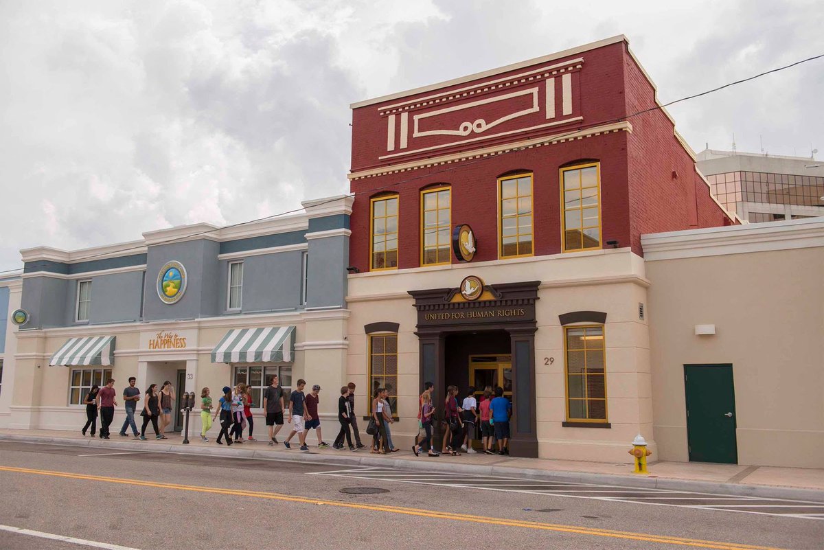 HumanRightsFL_'s tweet photo. United for Human Rights Florida provides school tours to educate youth in the Universal Declaration of Human Rights. Call us at (727) 467-6960 to set up your tour! https://t.co/BFBzZnhI9X