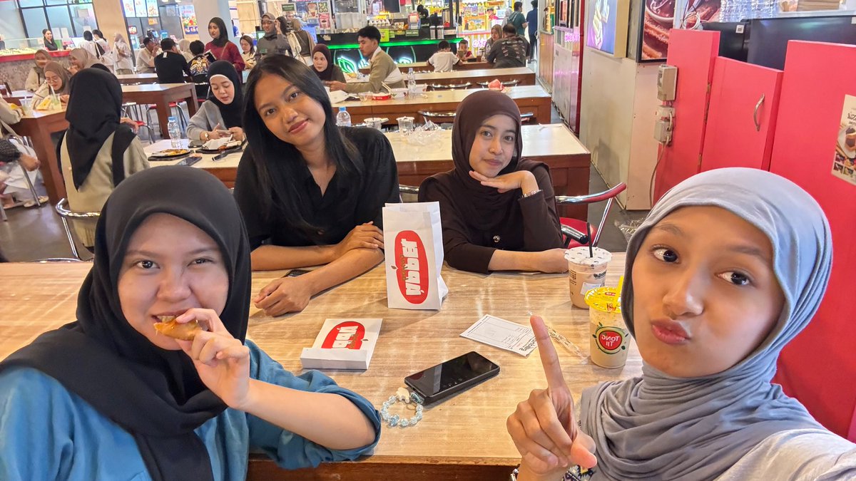 keentann's tweet photo. self reward abis sosialisasi ceunah https://t.co/1nxcZmVmyp