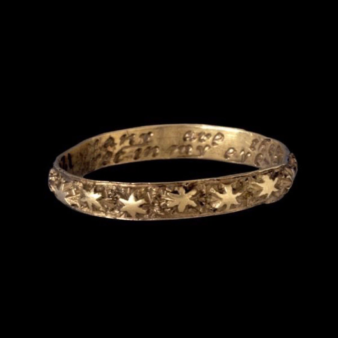 lacedheartgrl's tweet photo. Ring engraved with inscription "Many are the stars i see yet in my eye no star like thee,” 1700s https://t.co/XfRvyBdeyC