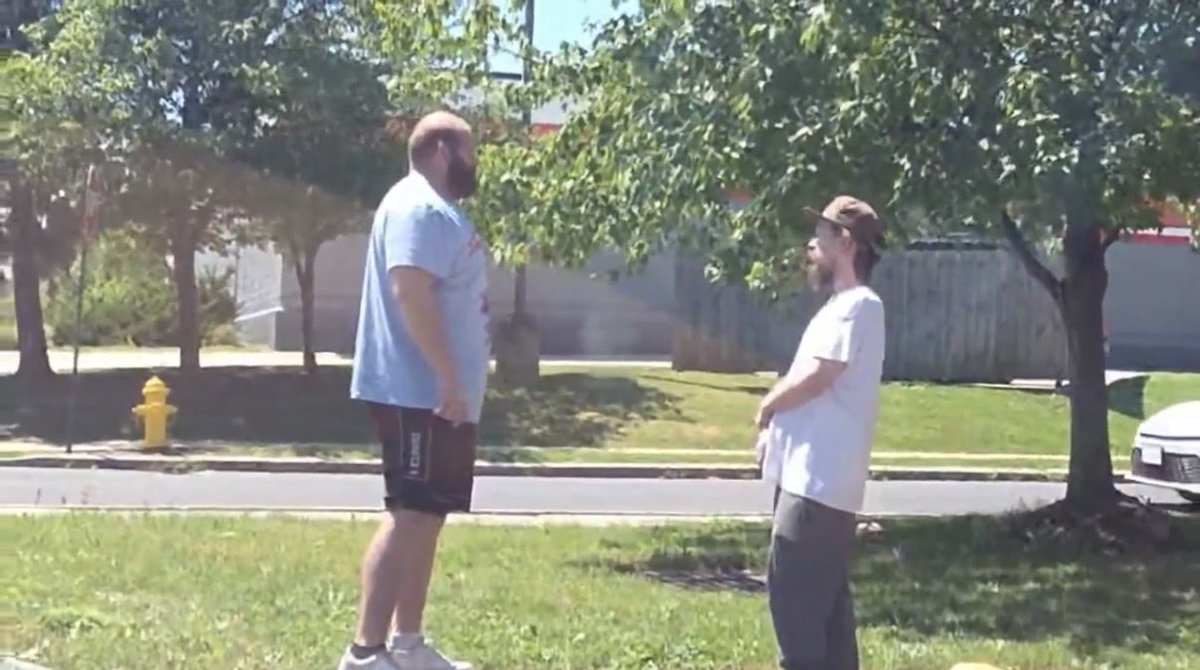 iFightForKids's tweet photo. 🚨 We’re LIVE in Allentown, PA, confronting David Saeger (29) for INVITING over who he believed to be an 11 Y/O girl for S3XUAL purposes 🚨 more info BELOW ⬇️ https://t.co/YCyt3Z7OT3