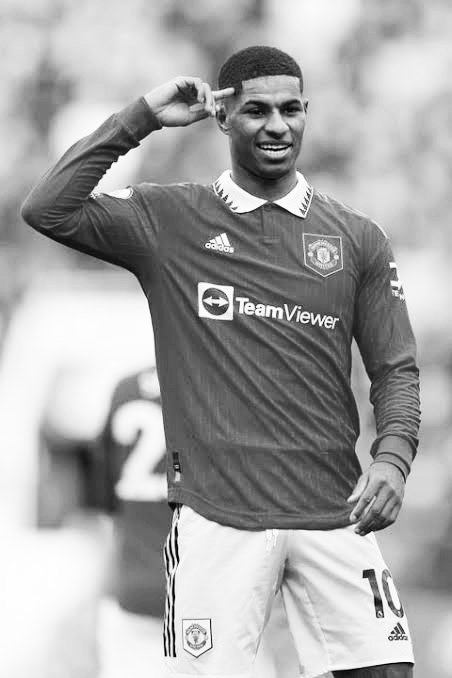 arinzechukwuab1's tweet photo. 🗣️Respect to Matheus Cunha—he's a fantastic player with an outstanding work rate, creativity, and intensity.

 But comparing him to Marcus Rashford as if they're on the same level in their natural roles doesn't make much sense.

First of all, they're different profiles. Cunha is naturally more of a No. 10/attacking midfielder who likes to drop deep, link play, and create chances.

 Rashford is a left winger/inside forward whose biggest strengths are his pace, direct dribbling, movement in behind, and finishing.

Rashford is more clinical in front of goal, far more dangerous in one-on-one situations, and has consistently produced better goals and assists over multiple seasons. 

He's also delivered in some of the biggest games, scoring against top Premier League sides and in European competitions.

The main point here is 

Put Rashford at No. 10 and Cunha would probably outperform him there.
 Put Cunha on the left wing and Rashford would likely outperform him there. That's because every player has a role that suits their strengths.

You don't judge a fish by its ability to climb a tree. Judge players in their natural positions.

Respect to Cunha, but as a left-wing forward, Marcus Rashford is still ahead.