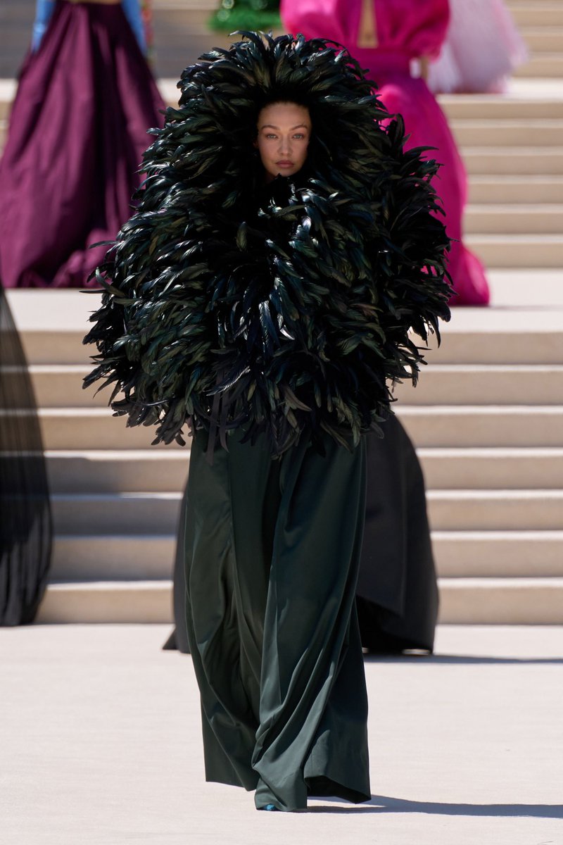 mitchomezzomo's tweet photo. balenciaga FW26 primeira coleção de alta costura do pierpaolo piccioli pra marca. o que achamos? https://t.co/mB6KhXntmU