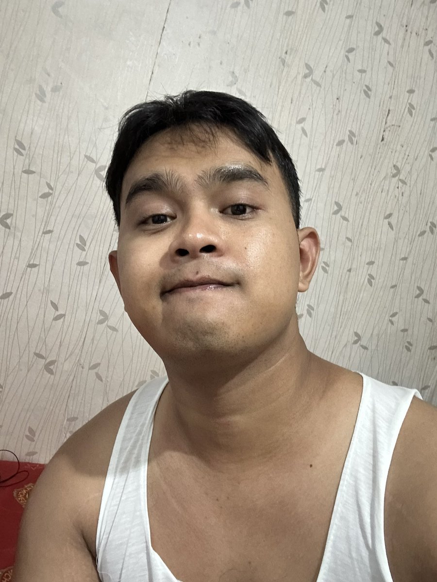 XXXXLorXLLLL's tweet photo. Selamat malam, selamat istirahat hehe🌰 https://t.co/HMHCdZhOP8