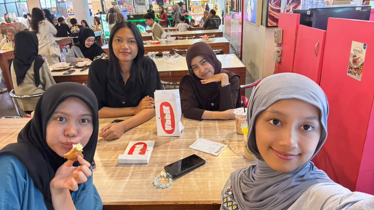 keentann's tweet photo. self reward abis sosialisasi ceunah https://t.co/1nxcZmVmyp
