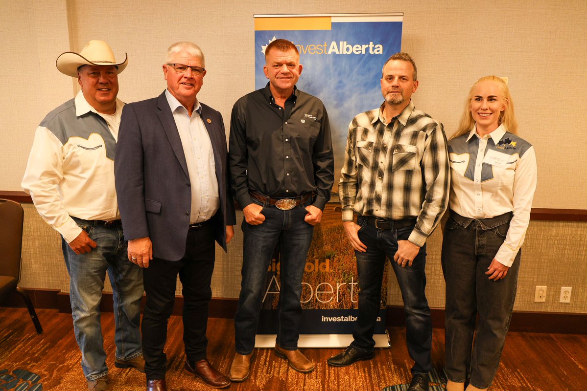 BrianJeanAB's tweet photo. One of the great things the Calgary Stampede does is it creates relationships, and building relationships is how we bring more investment and business to Alberta.

We have been working with @Invest_Alberta to help pave this road to growing our economy, talking with companies like Red Earth Energy and many others.

#abpoli #alberta #energy #yyc #calgarystampede