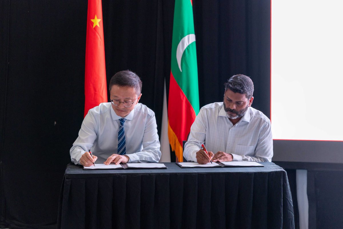IruthishamAdam's tweet photo. 🌍 Immensely grateful for the generous donation of sports equipment by the government and the people of Yunnan Province. 

Today’s handover represents an investment not only in sporting facilities, but in the people and communities who will benefit from them. 

This is indeed a symbol of the historically close friendship shared between the #Maldives and #China.

🇲🇻🤝🇨🇳 
@MoFAmv
