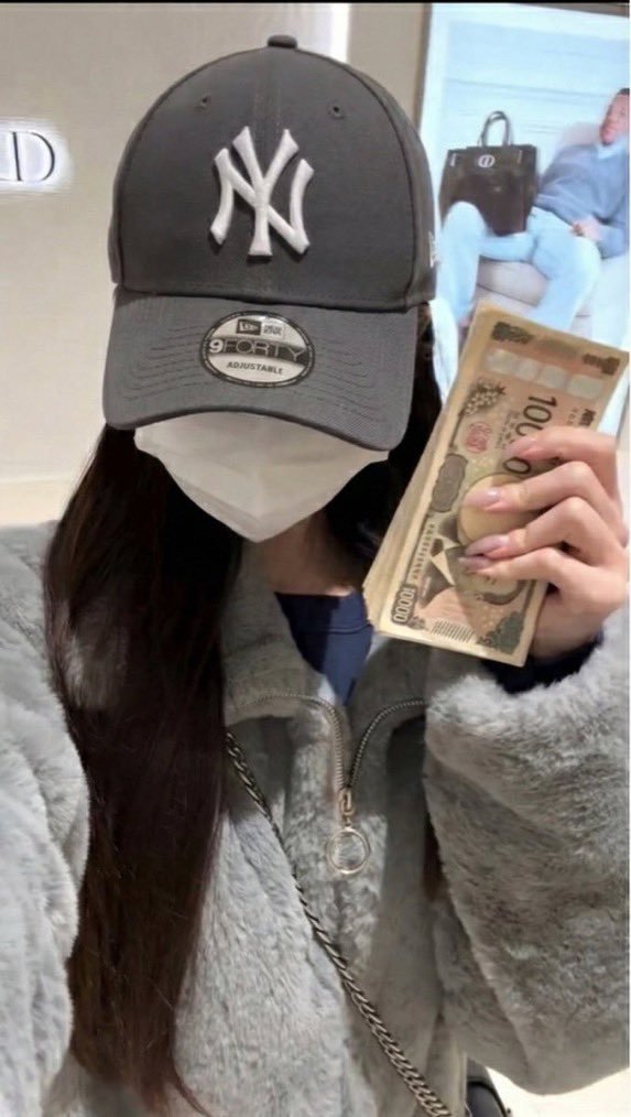 LmazYekta82481's tweet photo. 私の専属になりたいヒモ男探してます！ https://t.co/mZYvIPr6xa