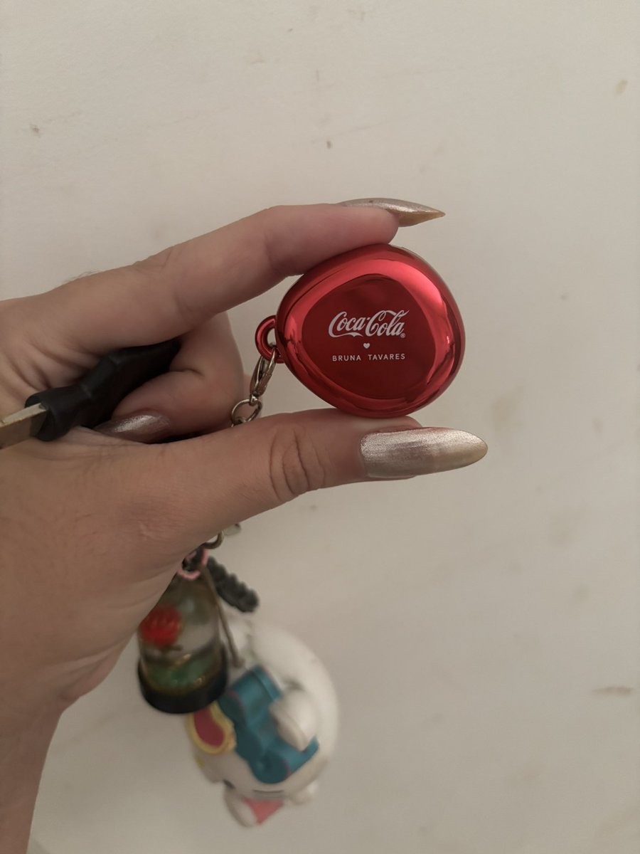 readspsyche's tweet photo. não acredito que tavam pagando 50 reais nisso, é minúsculo. Agora por 10 valeu a pena deveria ter comprado 5 https://t.co/FvdDJhN3Ab