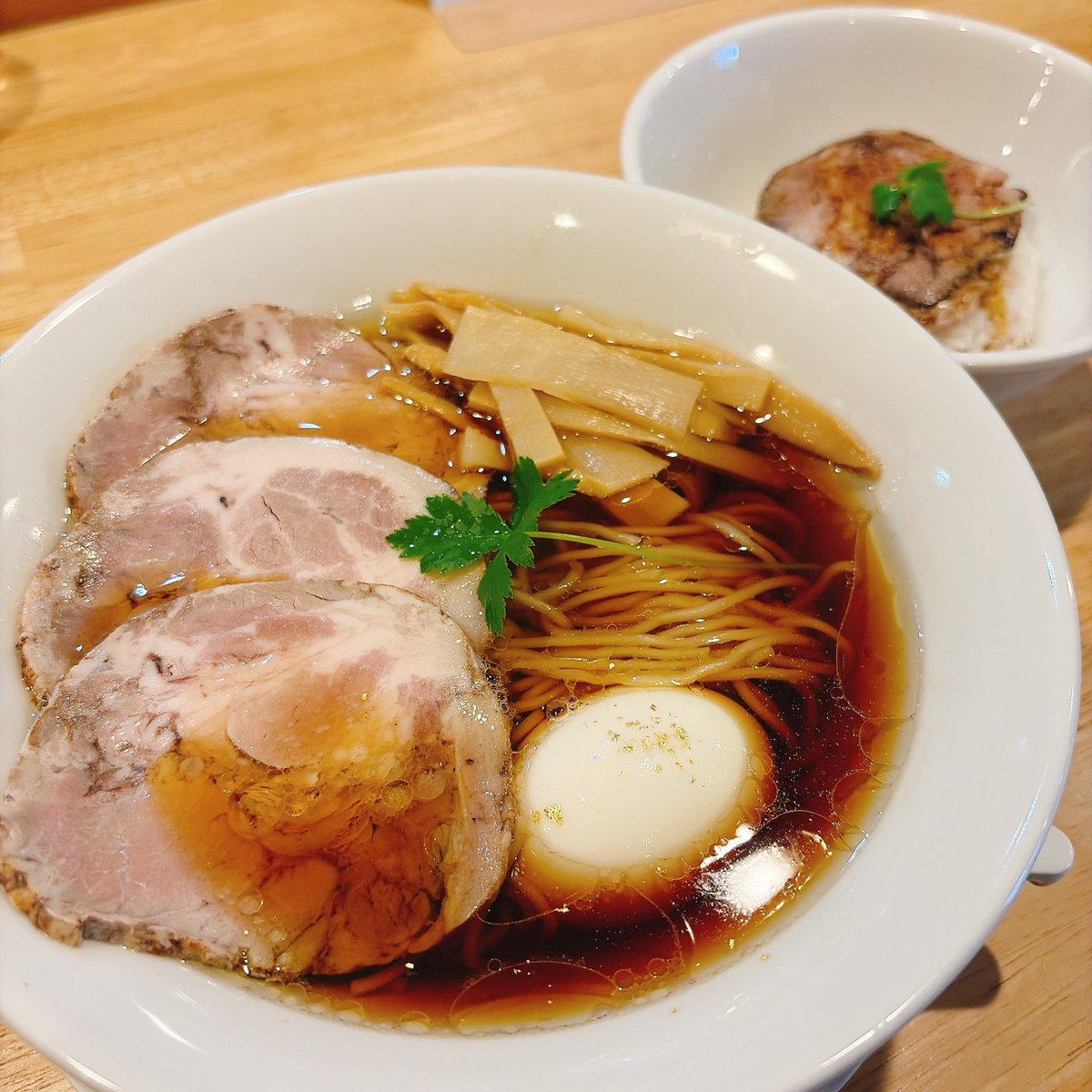 tiarguci0p10's tweet photo. 豊橋の三八3（さんやさ）でラーメン全部乗せとチャーシュー丼を堪能しました！ https://t.co/Lwc1DL23Ad