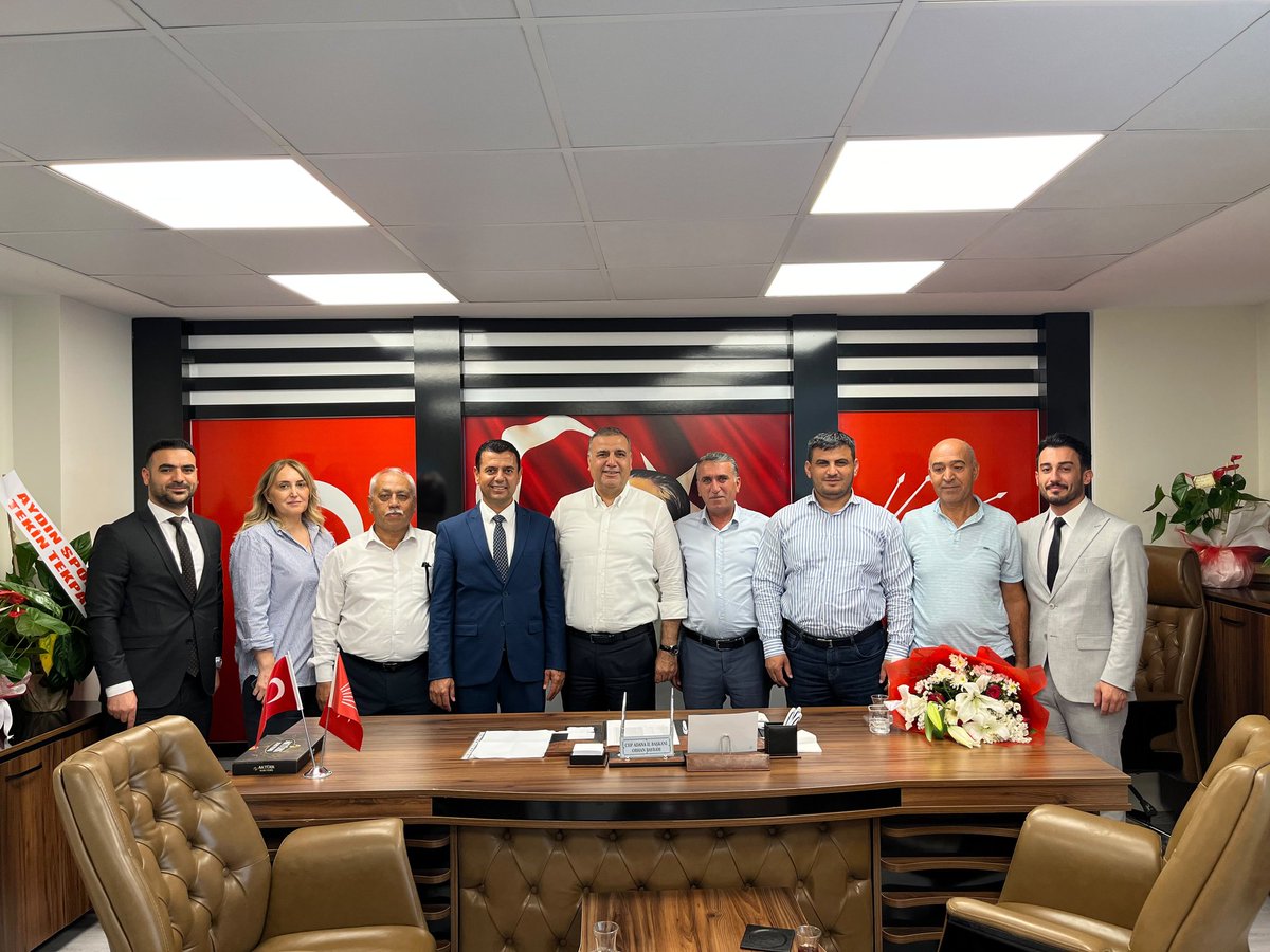 Adanabinder01's tweet photo. Adana Bingöllüler Derneği  olarak, CHP Adana İl Başkanı Sayın Orhan Bayram'ı makamında ziyaret ettik.
Gerçekleştirdiğimiz nazik görüşmede Adana'mız, hemşehrilerimizin beklentileri ve toplumsal dayanışmayı güçlendirecek konular üzerine verimli bir sohbet gerçekleştirdik. https://t.co/Lv2YKl6E2U