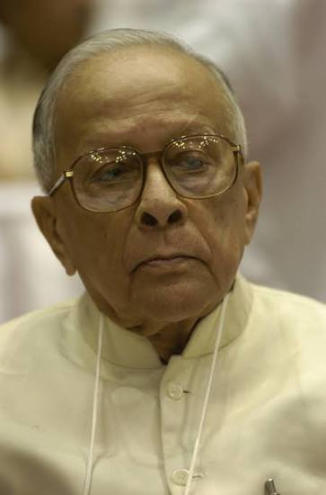 srpnrahulranjan's tweet photo. पश्चिम बंगाल के पुर्व मुख्यमंत्री ज्योति बसु-Jyoti Basu जी को आज उनके जन्मदिन पर नमन करता हुं। ज्योति बसु भारत के एक दिग्गज कम्युनिस्ट राजनेता थे, जिन्होंने भारतीय राजनीति, विशेषकर पश्चिम बंगाल के इतिहास पर एक अमिट छाप छोड़ी है। 
#jyotibasu 
#srpn
#SelecciónColombia 
#AIGirlEP2 https://t.co/LmpZvTdQYP
