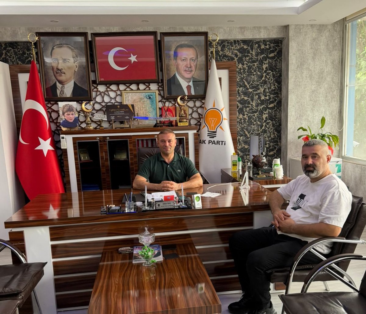 AKPartiPayas31's tweet photo. Davamıza Gönül Veren Yol Arkadaşlarımızla Sohbet Ettiğimiz İstişare Toplantısı Programımızı Tamamladık.  Bugün ki Ziyaretlerinden Dolayı;Sn.Ali YALÇIN'a,Sn.Arif ÖLMEZ'e,Sn.Mehmet AÇIK ve Sn.Sercan ÖZAY'a Teşekkür Ediyorum.Rabbim Birliğimizi Daim Eylesin. https://t.co/vVDRbGa2zC