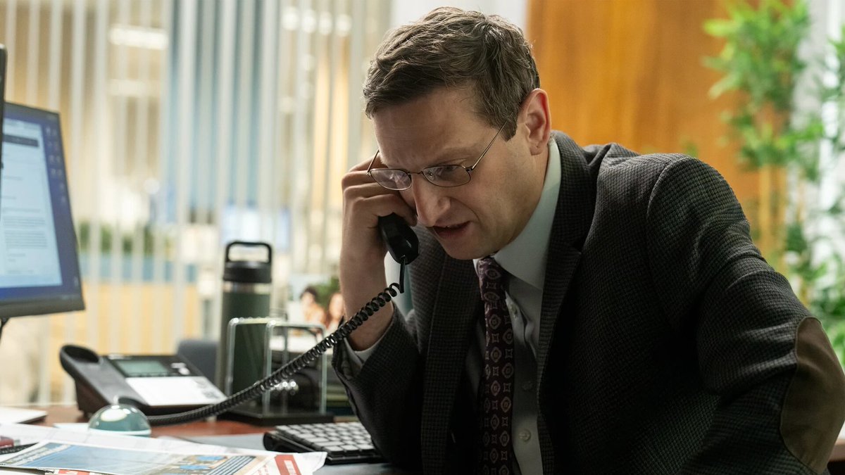 oxentepipoca's tweet photo. Os indicados em Melhor Direção em Comédia no Emmy 2026 são…

• Abbott Elementary – Ballgame (Randall Einhorn)
• The Bear – Bears (Christopher Storer)
• The Chair Company – Life Goes By Too F**king Fast, It Really Does. (Andrew DeYoung)
• Hacks – Hacks (finale) (Lucia Aniello)
• The Ms. Pat Show – Give It Arrest (Mary Lou Belli)
• Widow’s Bay – Welcome To Widow’s Bay! (Hiro Murai)