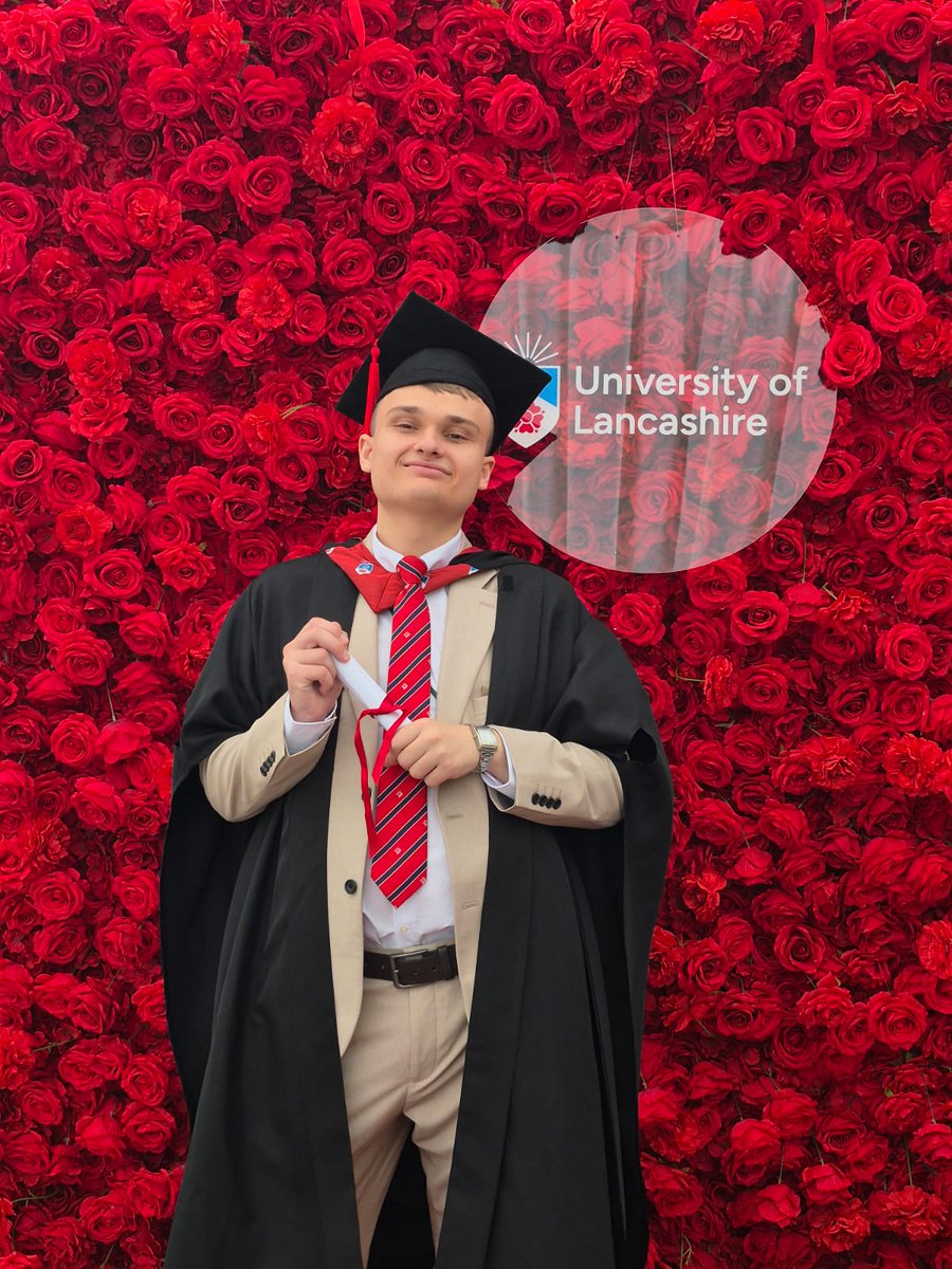 mathboyuk's tweet photo. Graduation ceremony completed. @Uni_Lancashire
#ClassOf2026 #Graduation #FirstClassHonours #UniversityOfLancashire https://t.co/YuGRVSSepo