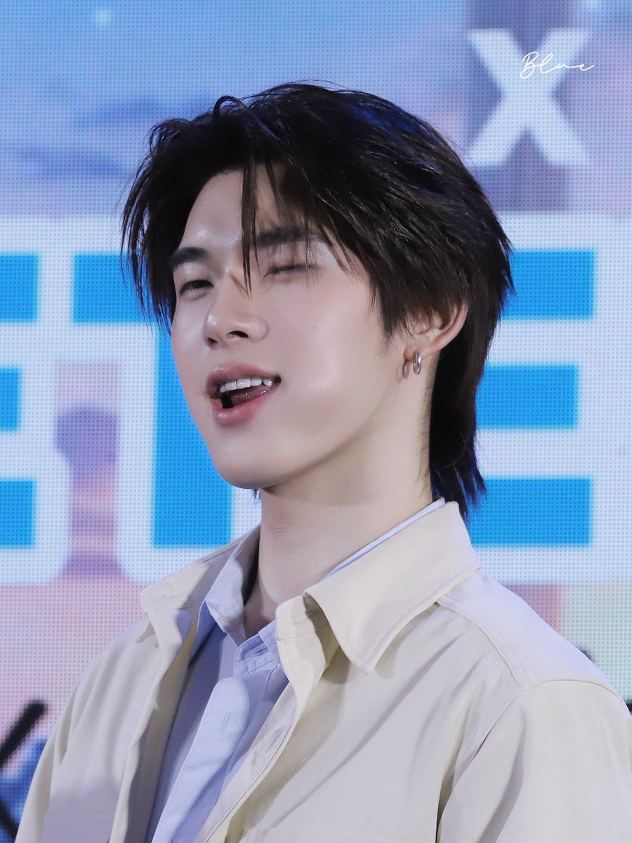 Blueandyouuuu's tweet photo. วันพิชิตนี่ถ้าเรื่ิองความกึงก็เรียกได้ว่าตัวตึงอะค้าบบบ

ACNOLAB BENEFIT X TEETEEPOR

#TeeTeePorDrankInLove 
#AcnolabXTTP 
#twnpich @twnpich https://t.co/hF2DgjgQw7