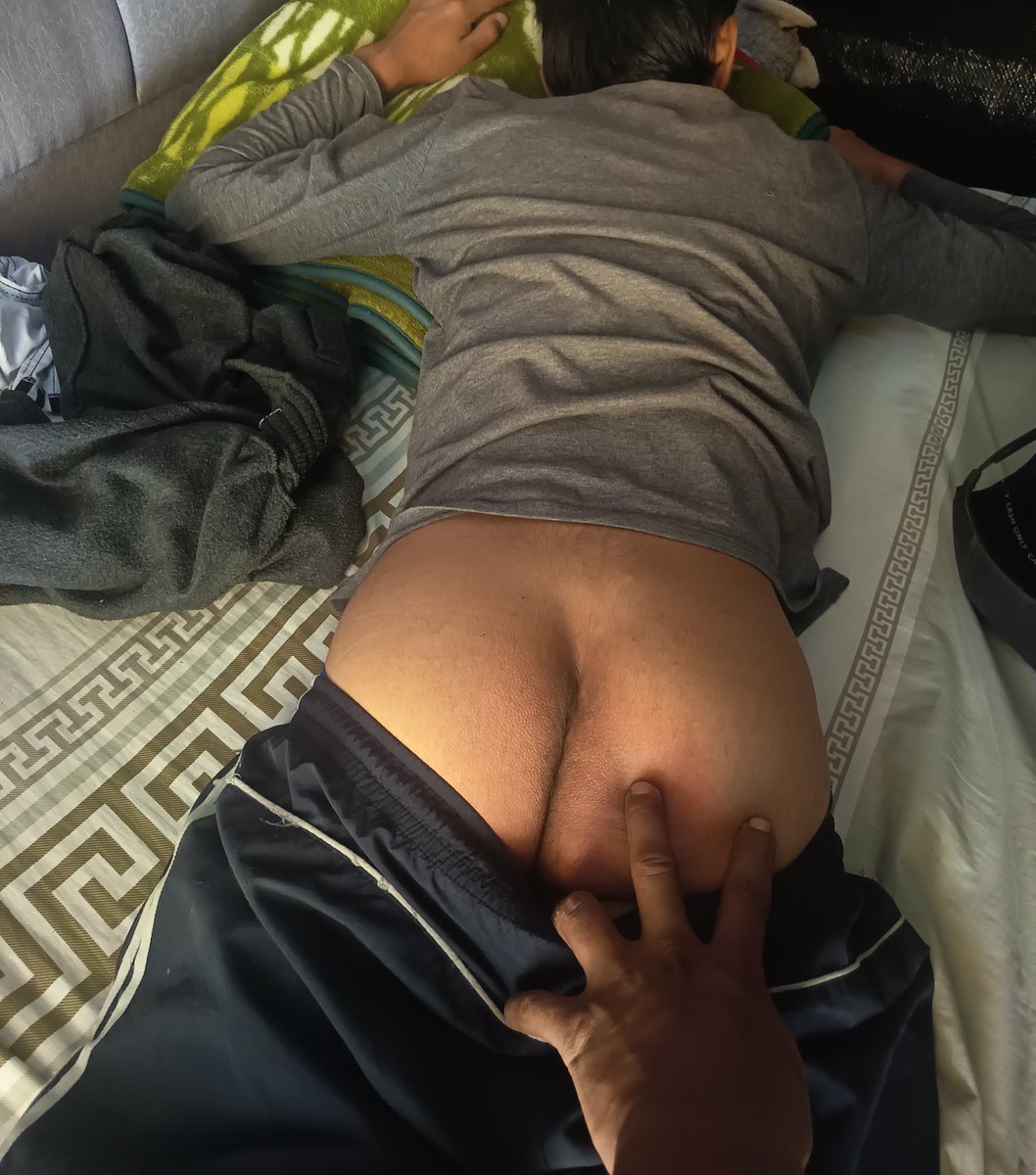 juandrest29's tweet photo. Que ricas nalgas😋. https://t.co/jvIV2afpBA