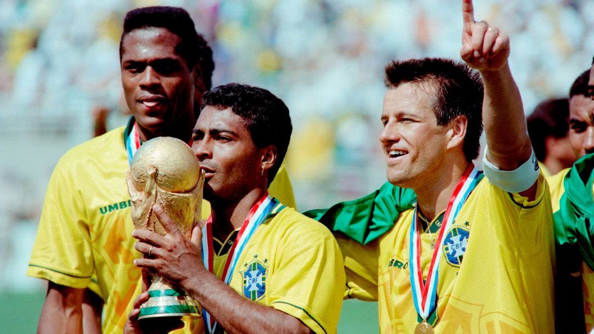TFSousaBR's tweet photo. @TimaoAltaneiro Esse era o Brasil antes do Lula vencer a primeira eleição: Até isso o PT nos tirou. https://t.co/4MG0xpbRTp