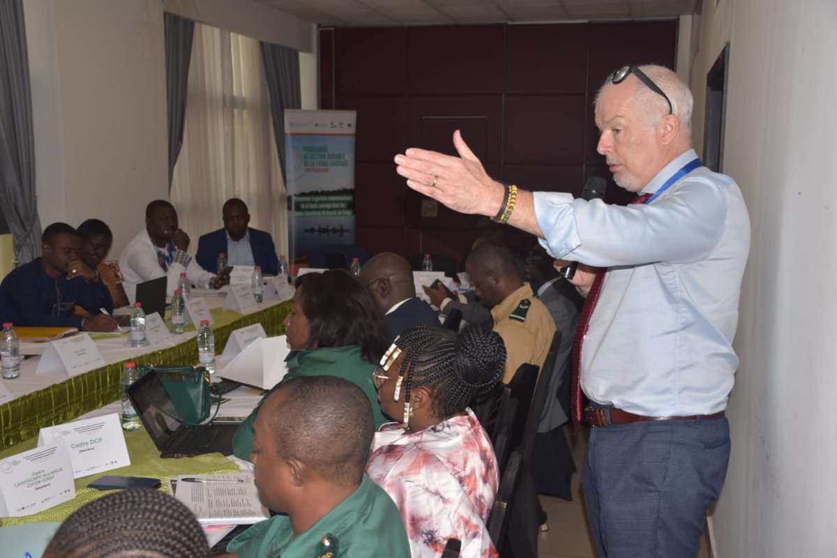 FAOCameroun's tweet photo. 🐘🌍 An extraordinary session of the Sustainable Wildlife Management Program (#SWM) took place today in #Yaoundé 🇨🇲.
Objectif : 📑 Review and ✅ validate Year 4 work plan for sustainable and participatory 🦓🐒🐦 wildlife management.
#WildlifeManagement #SWM

@MinfofTv https://t.co/biYjSeFJmi