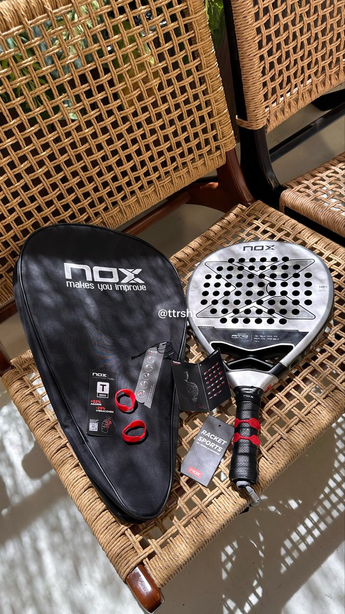 ttrsht's tweet photo. WTS raket padel

NOX AT10 Genius Luxury Series 2024 (Agustín Tapia Signature)

✅ inc protector, new kuikma overgrip, NOX thermal bag, 4 smartstrap (interchangeable), tag lengkap

📍 COD Surabaya https://t.co/lYS6TQMLIf