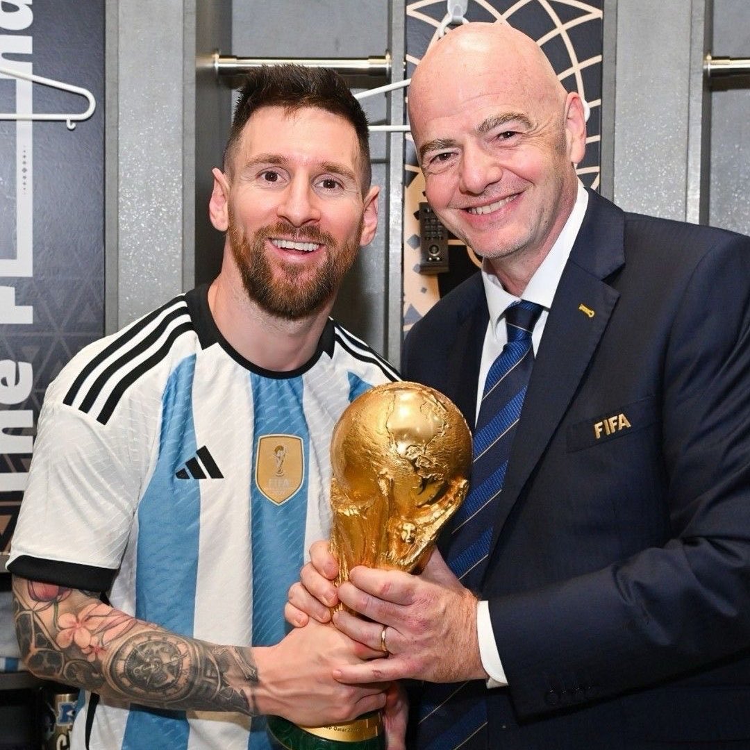 Absolutebrazil's tweet photo. 🚨O FBI está investigando as finanças da Associação de Futebol Argentino nos Estados Unidos por suposta fraude e lavagem de dinheiro.

Existe chances do Presidente da FIFA ser exonerado do cargo e a seleção Argentina ser expulsa da Copa do Mundo.

🗞️ Lanacion https://t.co/DaCO29Y260