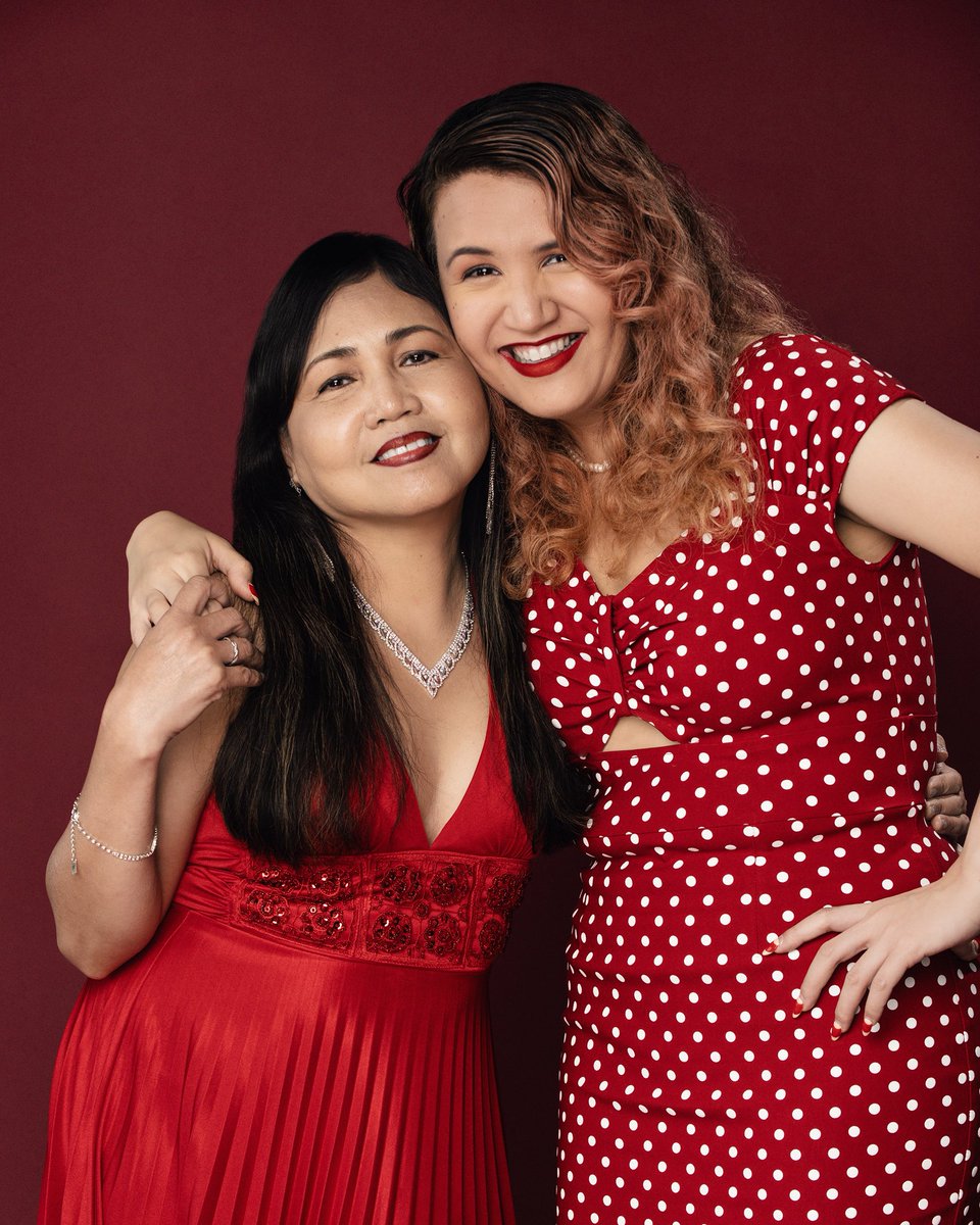 DawnMBennettVA's tweet photo. As a mixed Filipina, I’ve had my “Filipino experience” called into question in casting rooms. Because I’m white passing, have a white last name, and am not fluent in Tagalog.

But I have other traits that make me Filipino. Like an innate sense of hospitality, according to my mom. https://t.co/OoGJ6RrMTJ