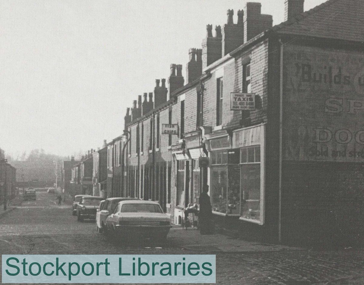 SMBC_Libraries's tweet photo. For #WhereinStockportWednesday this week from #StockportHeritage Library, we are in 1972 but whereabouts in the borough are we? For more photos looking at #Stockport through the years https://t.co/k50m2vEkRc https://t.co/axt7AW1gKS