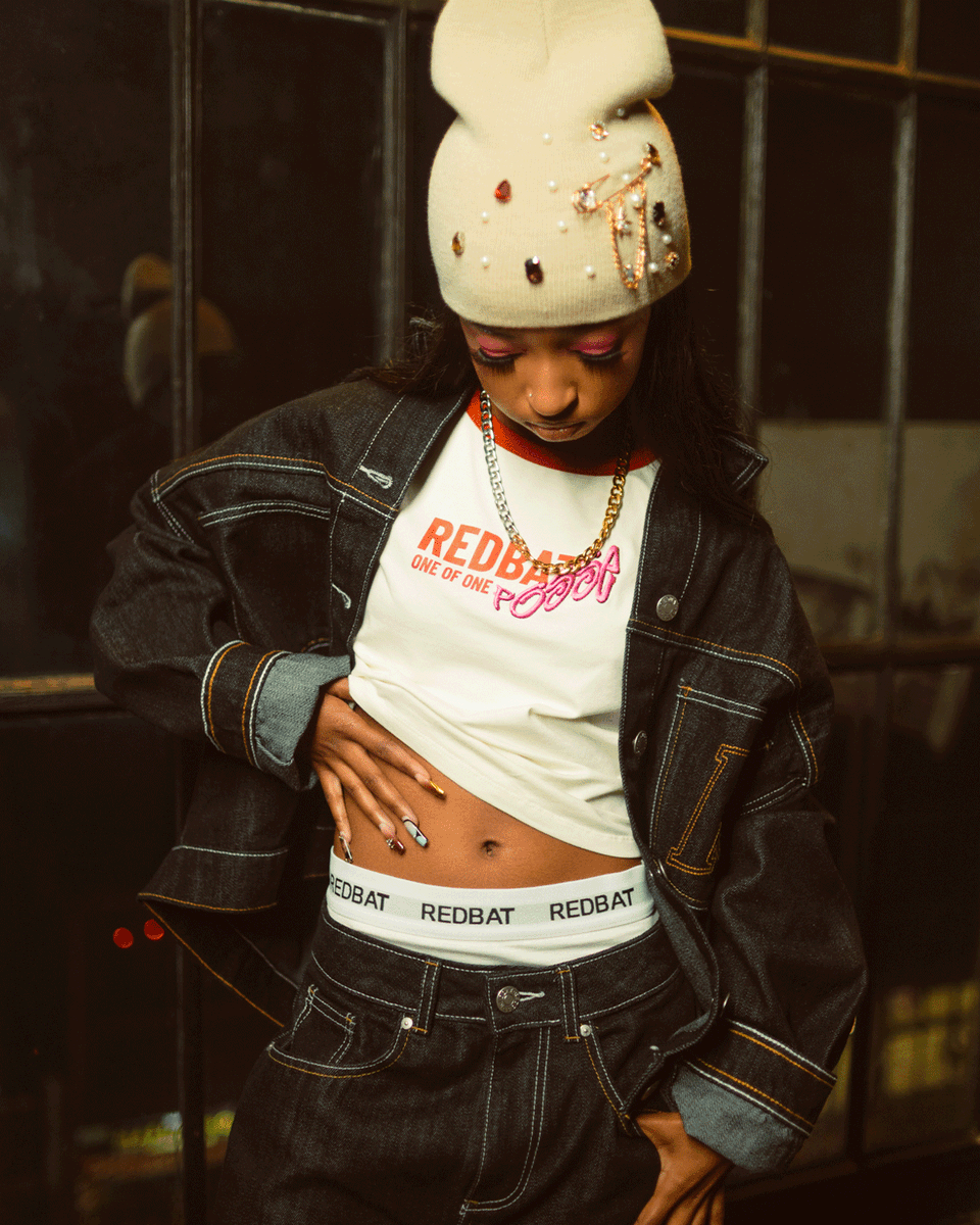 sportsceneSA's tweet photo. Drip starts with the right tee👕🖤 Cop your favourites from the Aunty Lokii x Redbat Collection before they're gone.

Aunty Lokii x Redbat Collection - available in selected sportscene stores, Bash mobi app &amp; online: https://t.co/KWEp9JLGUP

#AuntyLokiixRedbat #ObsessedToProgress https://t.co/XH3AoUX2fk