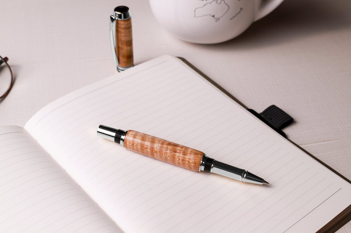 Gallery_Leather's tweet photo. For some, blank pages are daunting. With a handcrafted pen from MainelyPens in your hand, they become full of possibility. Explore all of our pens at: https://t.co/v0pFsgqcFB

#MainelyPens #MaineMade #Pens #GalleryLeather https://t.co/S97TzdlNRQ
