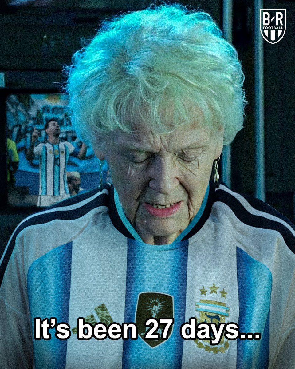 AFalconOficial's tweet photo. Así amanece la tía @LaOximoron en mood #FIFAFEVER2026... no se pasen! https://t.co/Z5cOHIvj7l