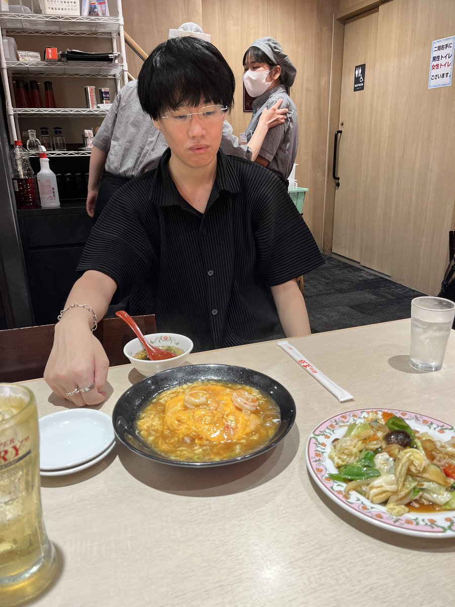 tekondo0723's tweet photo. 千里卒業ありがとうございました！
打ち上げに入学卒業が遅れてたので少し気まずかったです https://t.co/NDNT6JpDBX