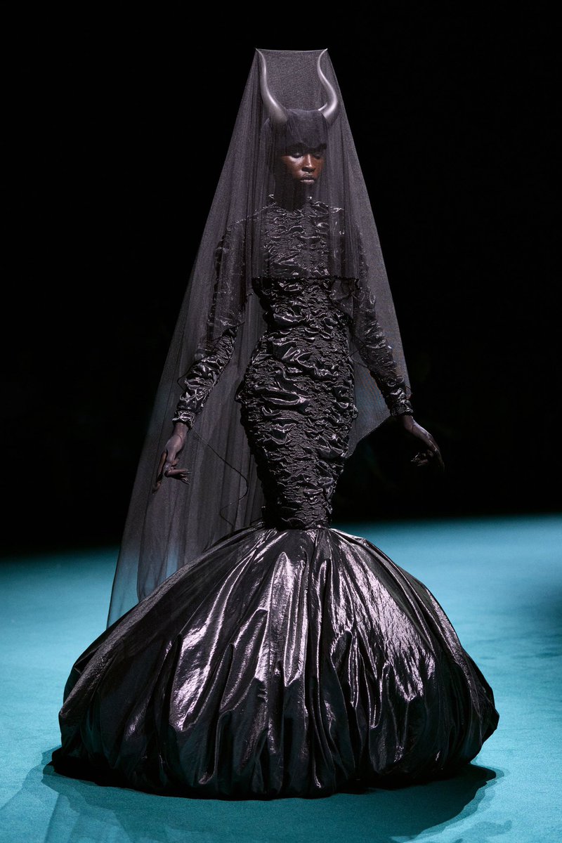 mahogany_mamii's tweet photo. Robert Wun Fall 2026 Couture https://t.co/MbGlUOWC6H