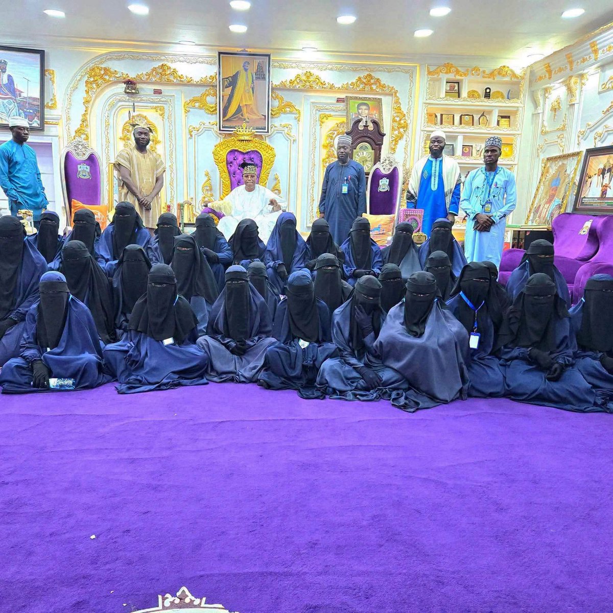 TheYorubaTimes's tweet photo. "If it is possible in my lifetime, I will change my ancestral origin from Ile-Ife to Saudi Arabia. I don't believe in Yoruba culture; I believe in Saudi culture. I even wish Oduduwa was from Saudi Arabia." 

— Oluwo of Iwo, speaking to the Muslim visitors from Northern Nigeria. https://t.co/KHN9d7be6d