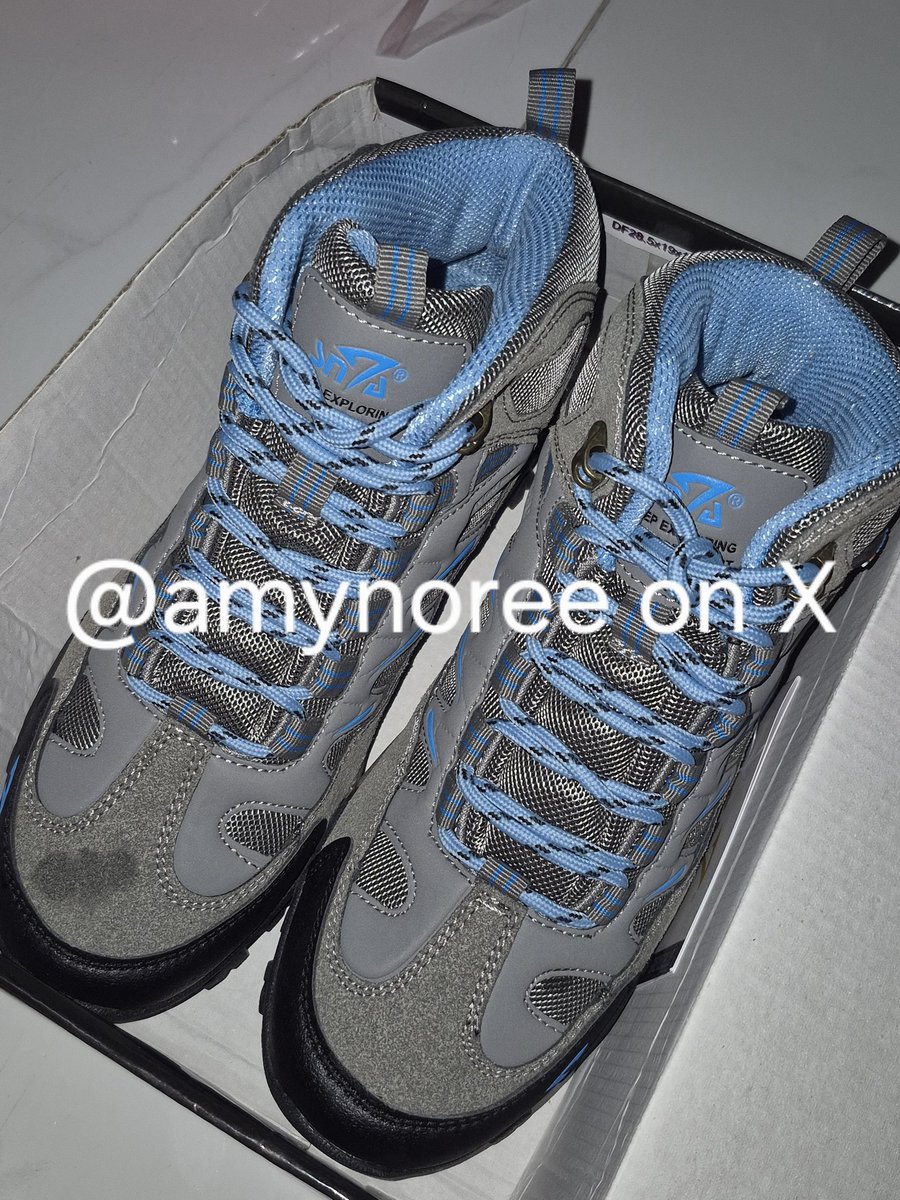 amynoree's tweet photo. WTS sepatu gunung SNTA

dipakai 1x ke Baduy, udah dilaundry 
ukuran 39 (24.5 cm)
warna grey blue 
box lengkap
dijual karena udah ngga kepake
Rp320.000 (nego tipis)
pengiriman JNT (ongkir ditanggung buyer)
dom tangerang

DM/rep kalau mau foto detail
serious buyer only ☝🏻
#WTS https://t.co/wRSWV9Buh0