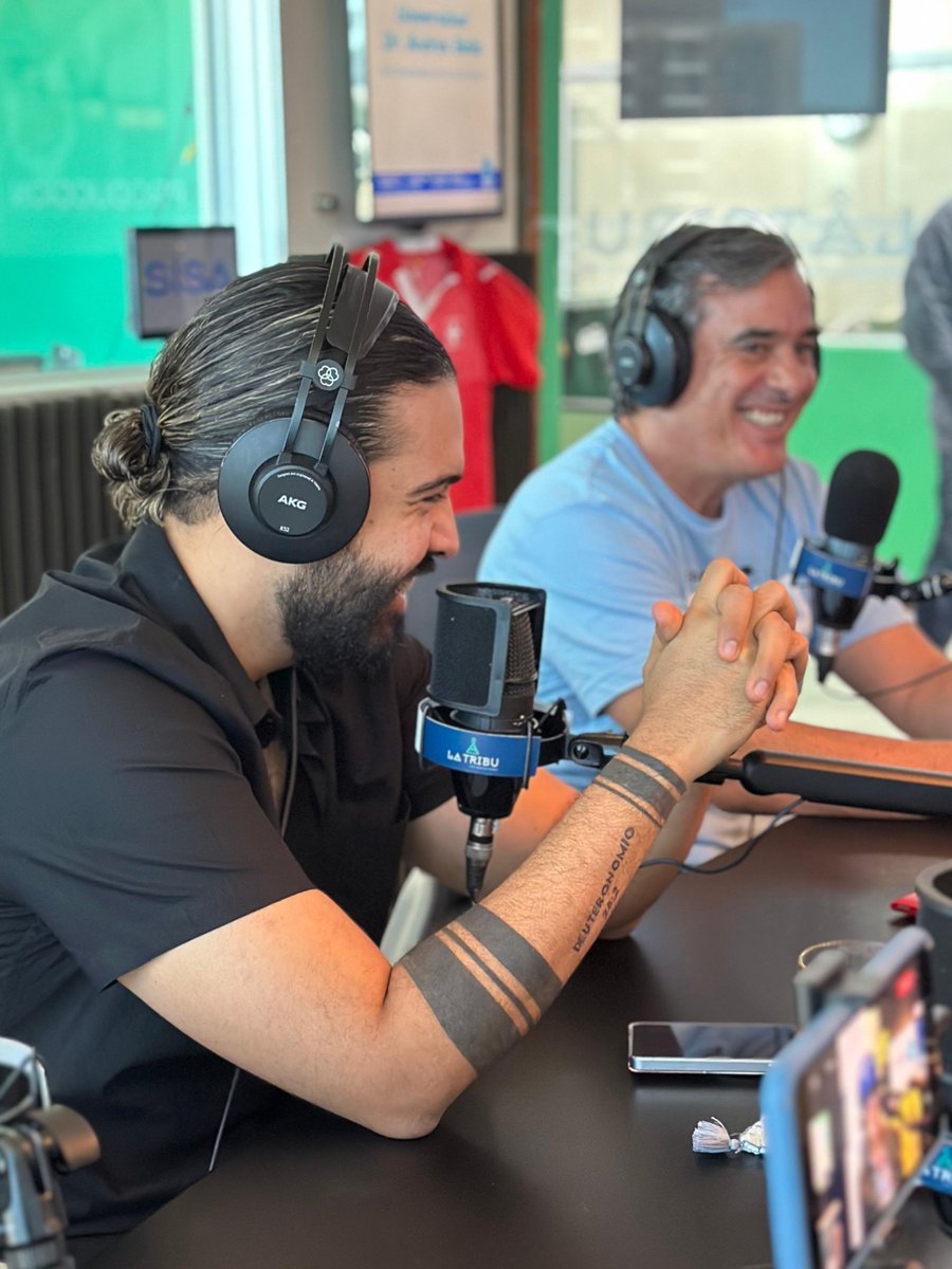 SomosLaTribuFM's tweet photo. "Hay situaciones que no debieron suceder como la roja que se retiró a EE.UU., pero que Bélgica solucionó en la cancha. El próximo mundial, aparte que será en Marruecos, será de los africanos porque siguen avanzando en el fútbol." Jerry Quijada (@JerryQuijadaTv), periodista  y comentarista deportivo.

En vivo por:
- @SonoraFM_sv 104.5
- https://t.co/sp1MKv1Ifh​​
- YouTube: https://t.co/GzMXWBYVaA