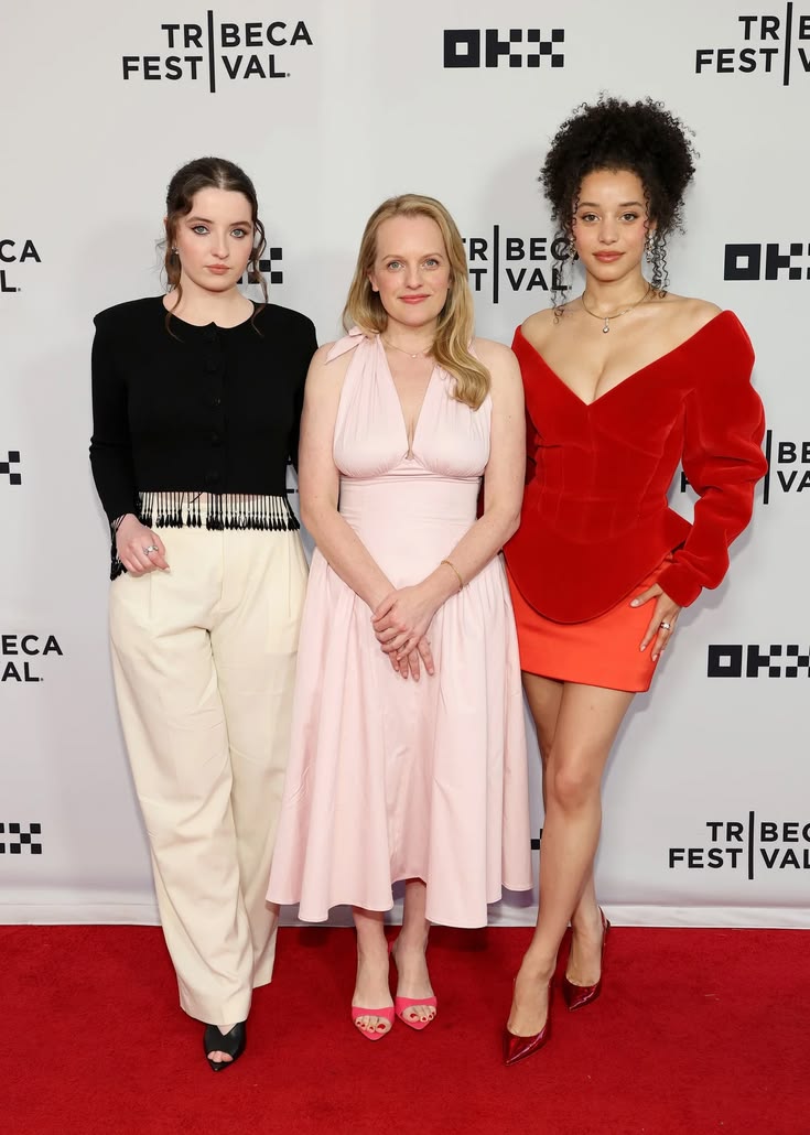 Iifeofbennett's tweet photo. ⠀⠀⠀⠀
⸺ Malia Rain at the Tribeca Festival with Lucy Hallıday &amp; Elısabeth Moss. ‧₊˚★
by @/maliarainnews
⠀⠀⠀⠀⠀⠀⠀ https://t.co/ukAUj4W63u