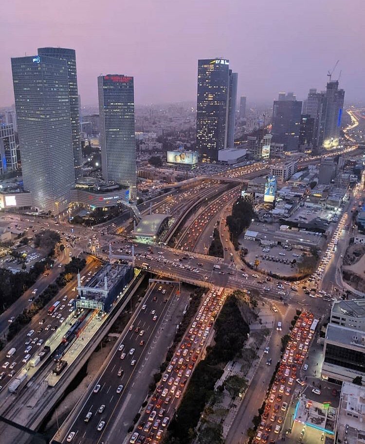 AmrMetawie's tweet photo. تل ابيب بعد عشرات السنين من الدعاء عليها … و أظن مش محتاج اجيب صور ل مصر .. كل واحد عارف اللي فيها https://t.co/DoYvzJdDrN