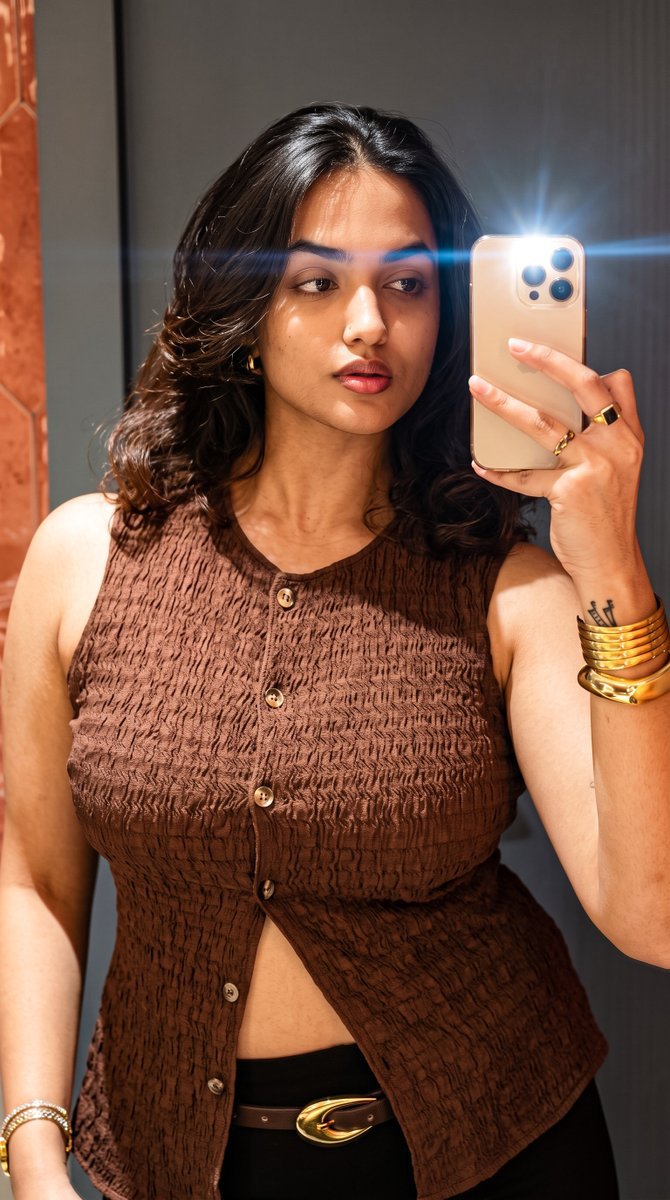 cringepostu's tweet photo. Shreya Vishakant Face card 🥰🫠

#ShreyaVishakant https://t.co/NvX2vbaFnC