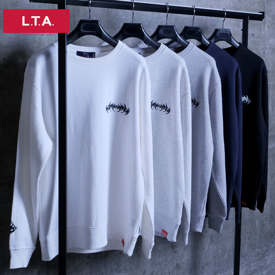 70398_'s tweet photo. LIVERTINE AGE × 七狼さくや

ただいまより受注予約生産開始！！
超こだわりの刺繍デニムパンツ🐺💙
トレーナーは5色展開で胸刺繍＆袖プリ！
バケハは刺繍＆3色展開です✨️

▼ 商品のご購入はこちら
https://t.co/yHvUhknfDj
※受注締切：8/19(水)23:59 https://t.co/xiv8lZgqti