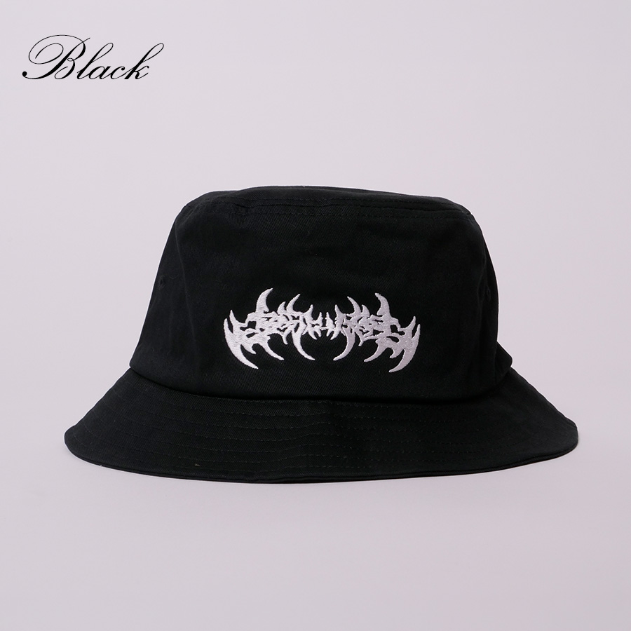 70398_'s tweet photo. LIVERTINE AGE × 七狼さくや

ただいまより受注予約生産開始！！
超こだわりの刺繍デニムパンツ🐺💙
トレーナーは5色展開で胸刺繍＆袖プリ！
バケハは刺繍＆3色展開です✨️

▼ 商品のご購入はこちら
https://t.co/yHvUhknfDj
※受注締切：8/19(水)23:59 https://t.co/xiv8lZgqti