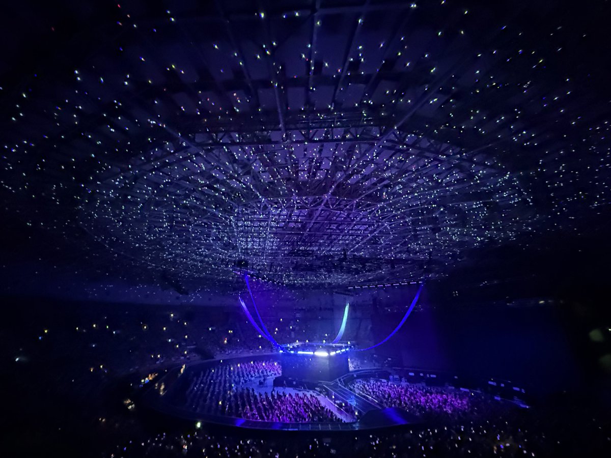 zknknn's tweet photo. 또가고싶은투어스콘서트입니다 https://t.co/cbgZtHfo3L