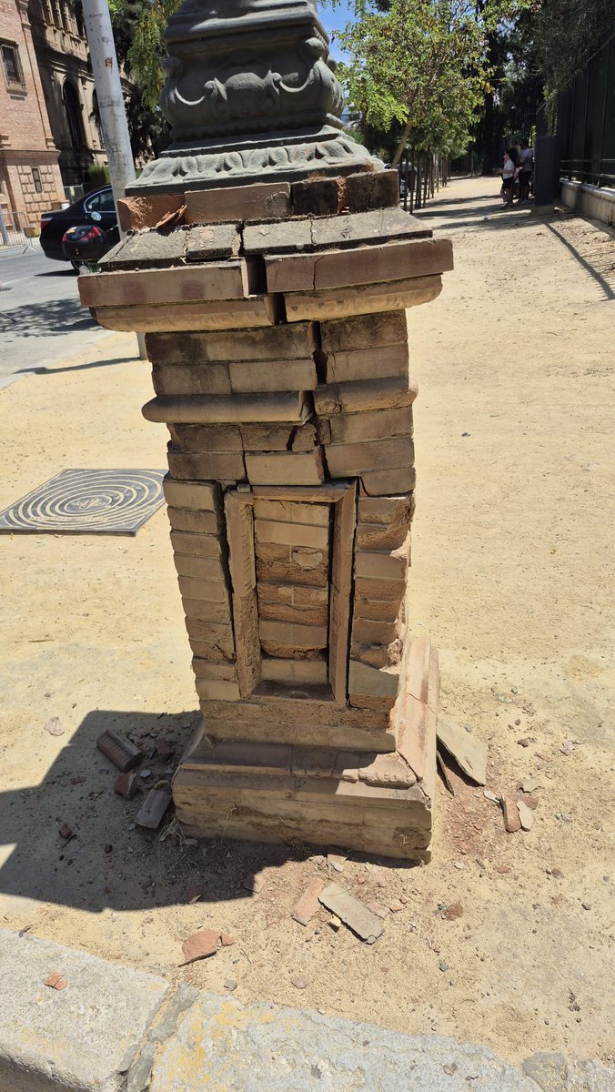 SevillaSeMuere's tweet photo. Plaza de España,  Sevilla ⚠️
@ernesturtasun @culturagob
@Patricia_Pozo_ @CulturaAND @jlsanzalcalde @Ayto_Sevilla @diariosevilla @abcdesevilla @RadioSevilla @7TVSevilla @SevillaActual @101TVSevilla @MasdeunoSevilla @MananerosTVE @SVQ_Se_Levanta @MalasLenguas_Tv @algrano_rtve https://t.co/w07bpiHbBN