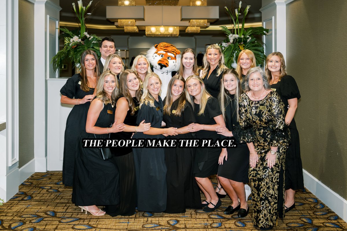 CHSatAU's tweet photo. Buildings create spaces. People create belonging. Here in the @AuburnU College of Human Sciences, the people make the place. 🧡💙 https://t.co/7C16l8W82t