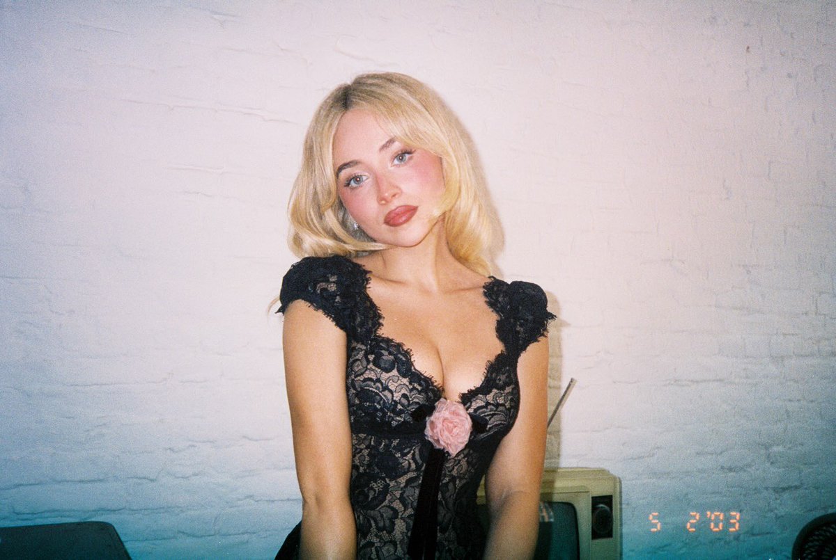 SCANews_'s tweet photo. 🚨| Sabrina Carpenter is now officially an EMMY nominee for "The Muppet Show" as executive producer https://t.co/Dq596pKU3A