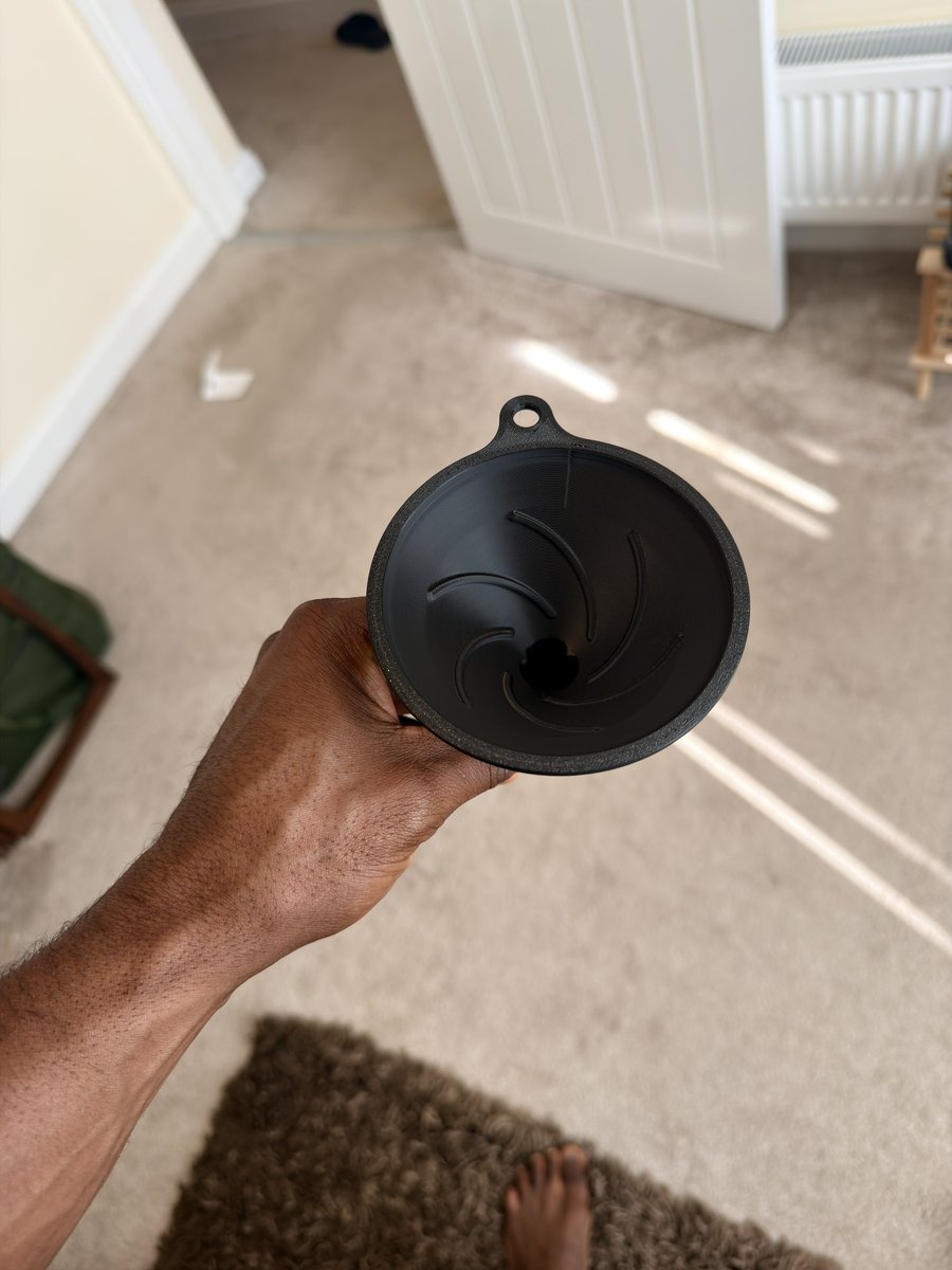 ScholarChefD's tweet photo. I needed a funnel, so I printed one. https://t.co/dCwyPEAmRA