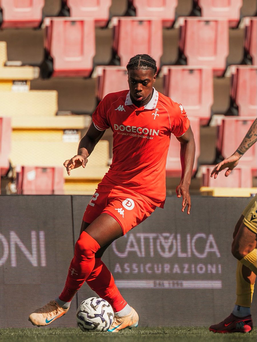 GiovaniBN's tweet photo. 🚀 Nuovo innesto per la #Juventus Next Gen: ecco Daniel #Okolo! 🦓🔥
Arriva a parametro zero l'attaccante italo-nigeriano classe 2007, svincolato dopo l'esperienza alla #Triestina. Si unirà alla seconda squadra bianconera per la prossima stagione! 🇳🇬🇮🇹🎯 https://t.co/M4xeczI62r