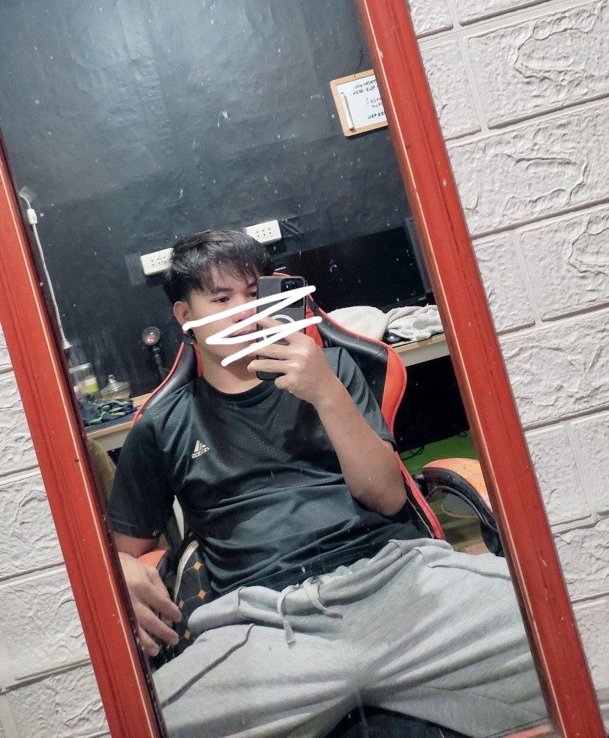 samuelwhite0908's tweet photo. Humana ko sa akoang task nya unsa naman ni run? 😂 https://t.co/zporpQmjF7