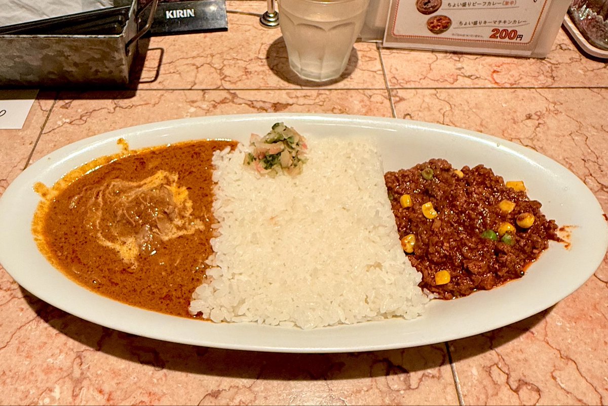 ak_hpg's tweet photo. カレー記録(　˙-˙　)

2026年17杯目

通りがかりにみつけて入ってみた

ライスの量で値段変わって
カレーはなに選んでもよしあいがけもよし

ライス300g男性ピッタリサイズ
って書いてたけど
げどくばさんペロリと平らげました✌︎(　˙-˙　)✌︎ https://t.co/GYPTyTuCKv