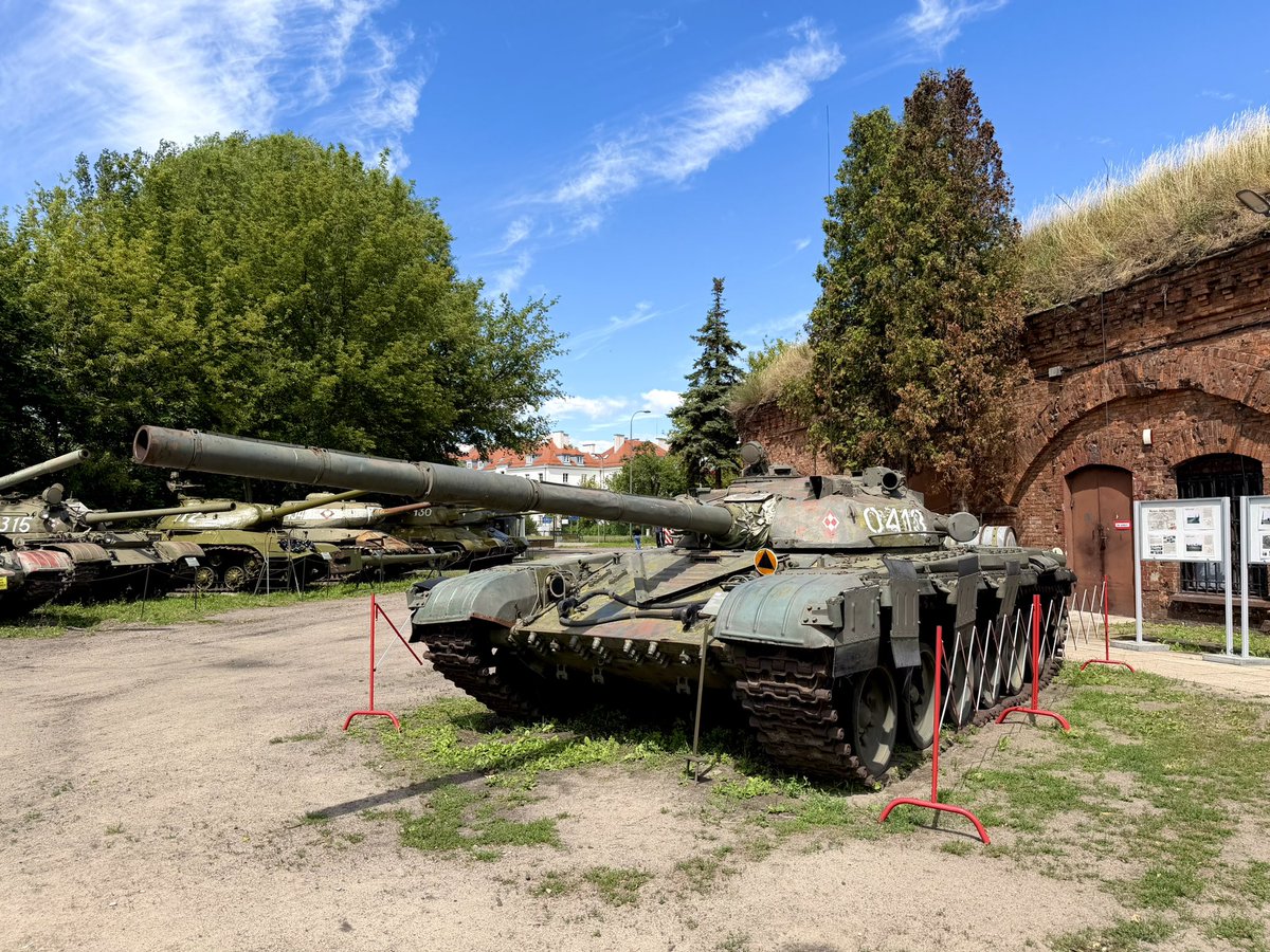 RT @budenovka_86: そして午後は博物館「Museum of Polish Military
