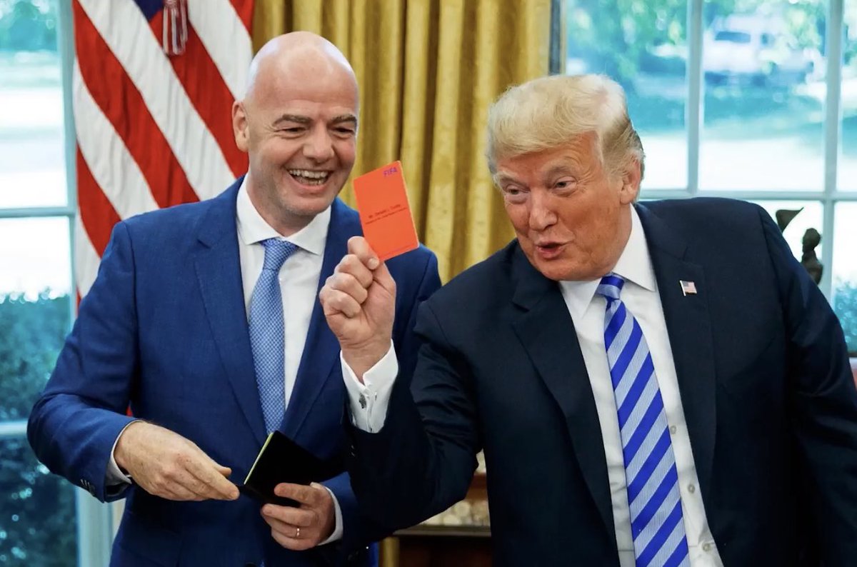 Apndp's tweet photo. Gianni Inzerbino

#fifa #FIFANTINO #infantino #inzerbino #GianniInzerbino https://t.co/OEUhmY7Cvk
